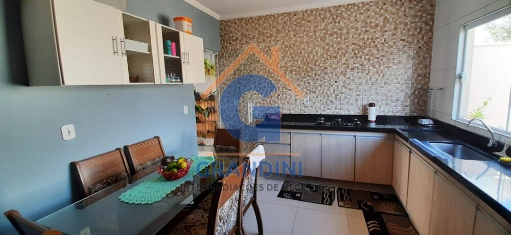 Casa, 2 quartos, 175 m² - Foto 1