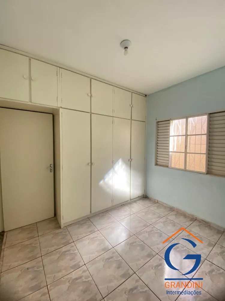 Casa à venda com 3 quartos, 252m² - Foto 5