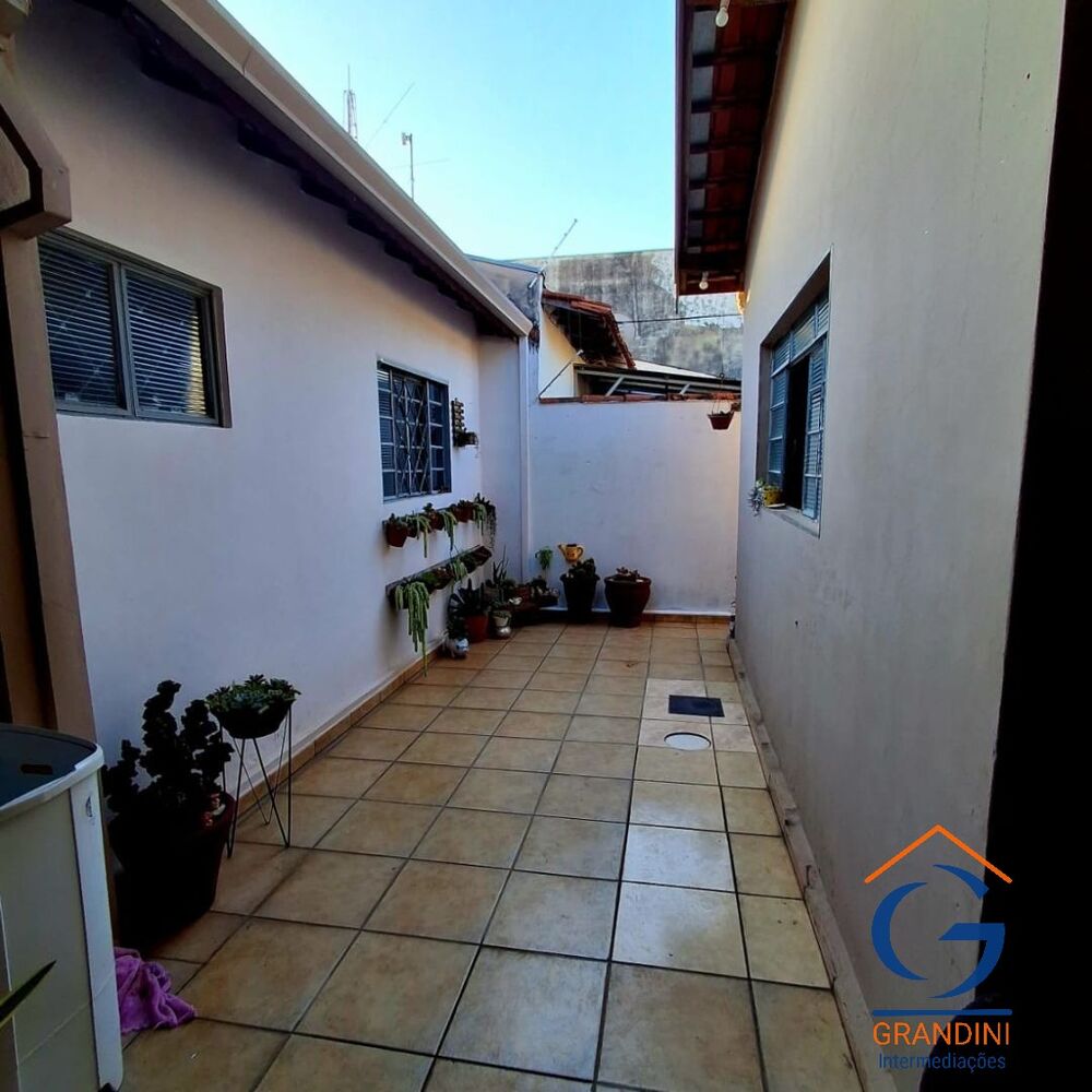 Casa, 3 quartos, 183 m² - Foto 2