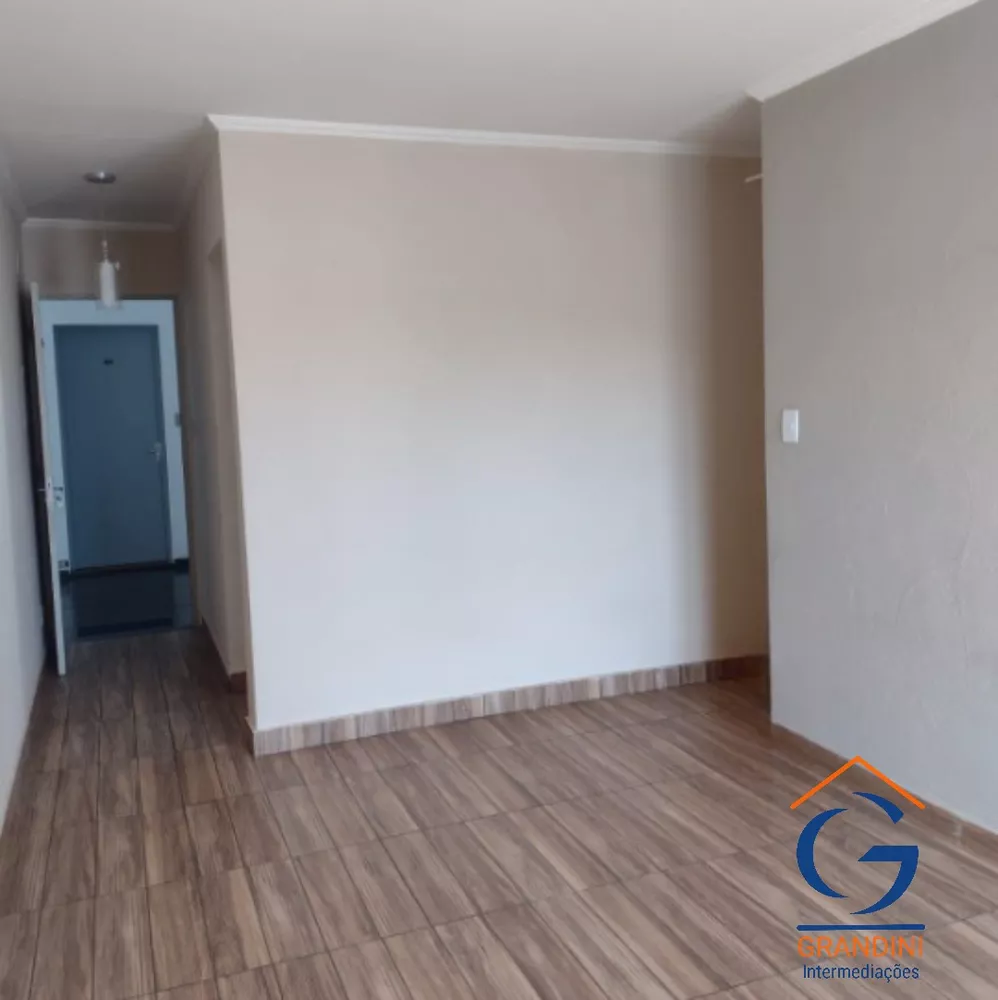 Apartamento à venda com 2 quartos, 61m² - Foto 1