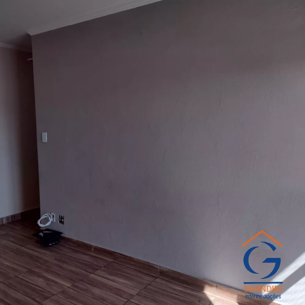 Apartamento à venda com 2 quartos, 61m² - Foto 3