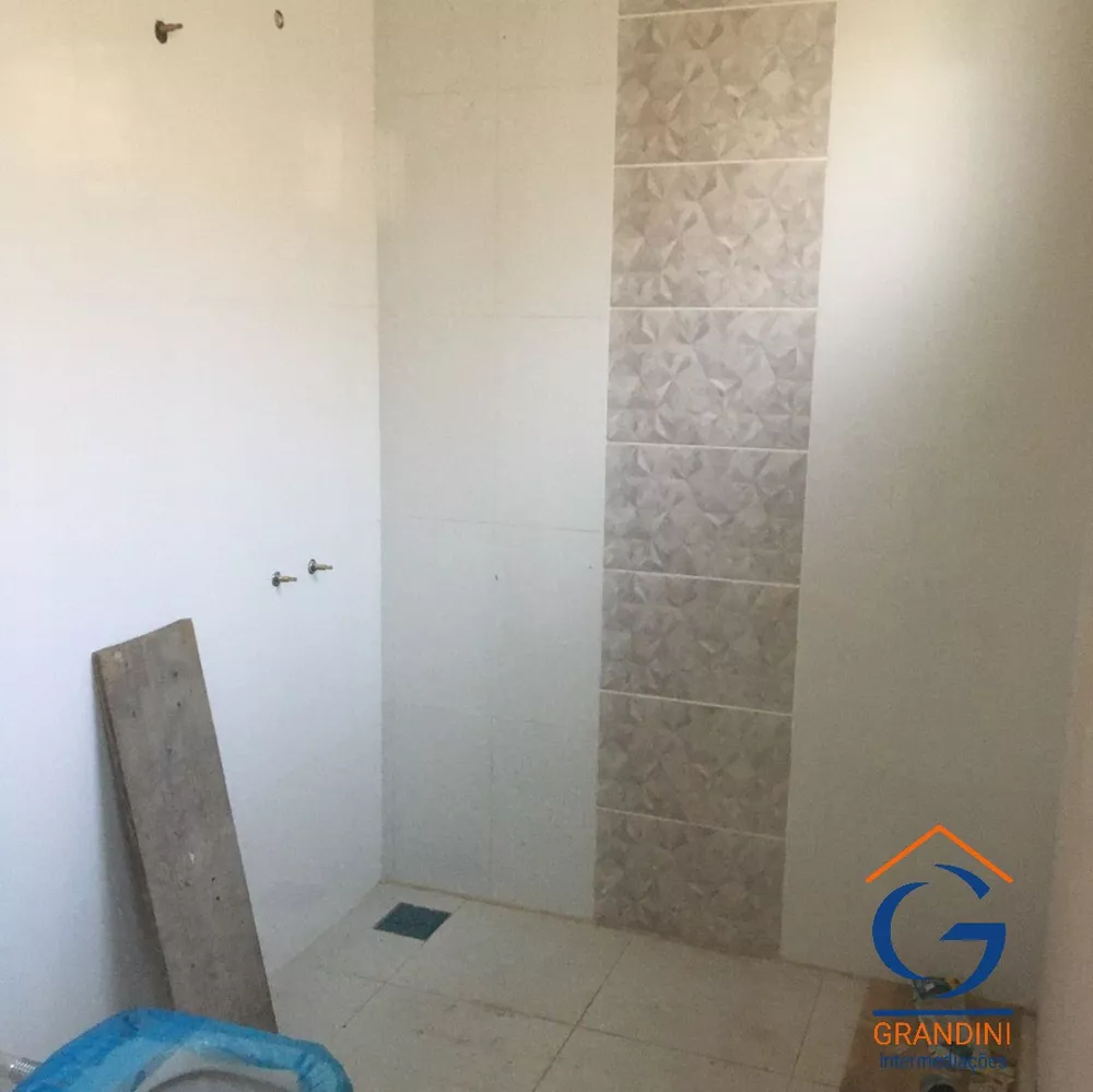 Casa à venda com 3 quartos, 300m² - Foto 6