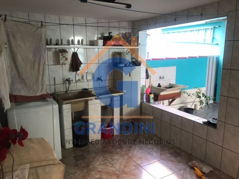 Casa à venda com 3 quartos - Foto 2