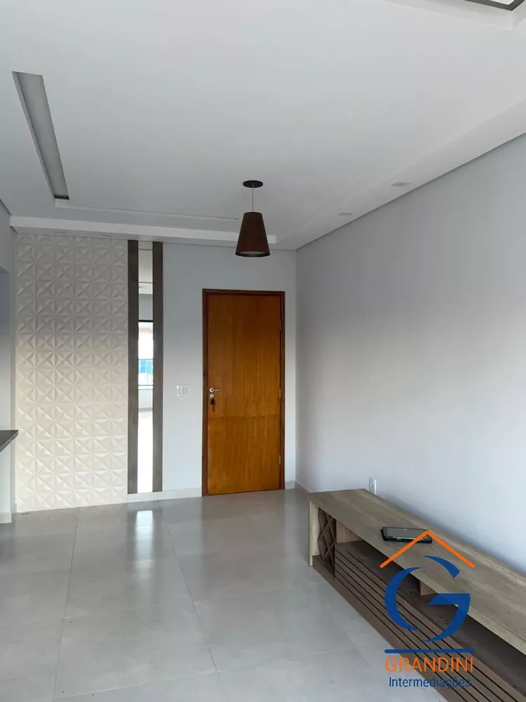 Apartamento à venda com 3 quartos, 84m² - Foto 3