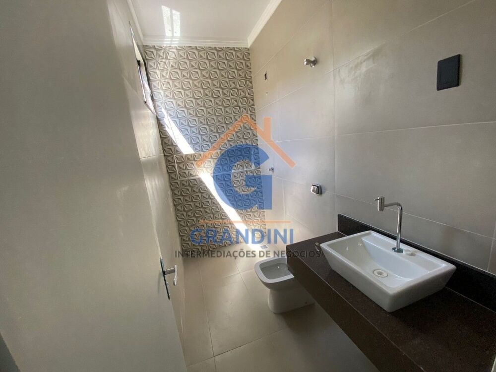 Casa, 3 quartos, 202 m² - Foto 2