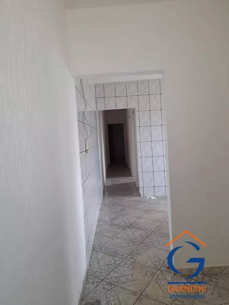 Casa à venda com 3 quartos, 200m² - Foto 7