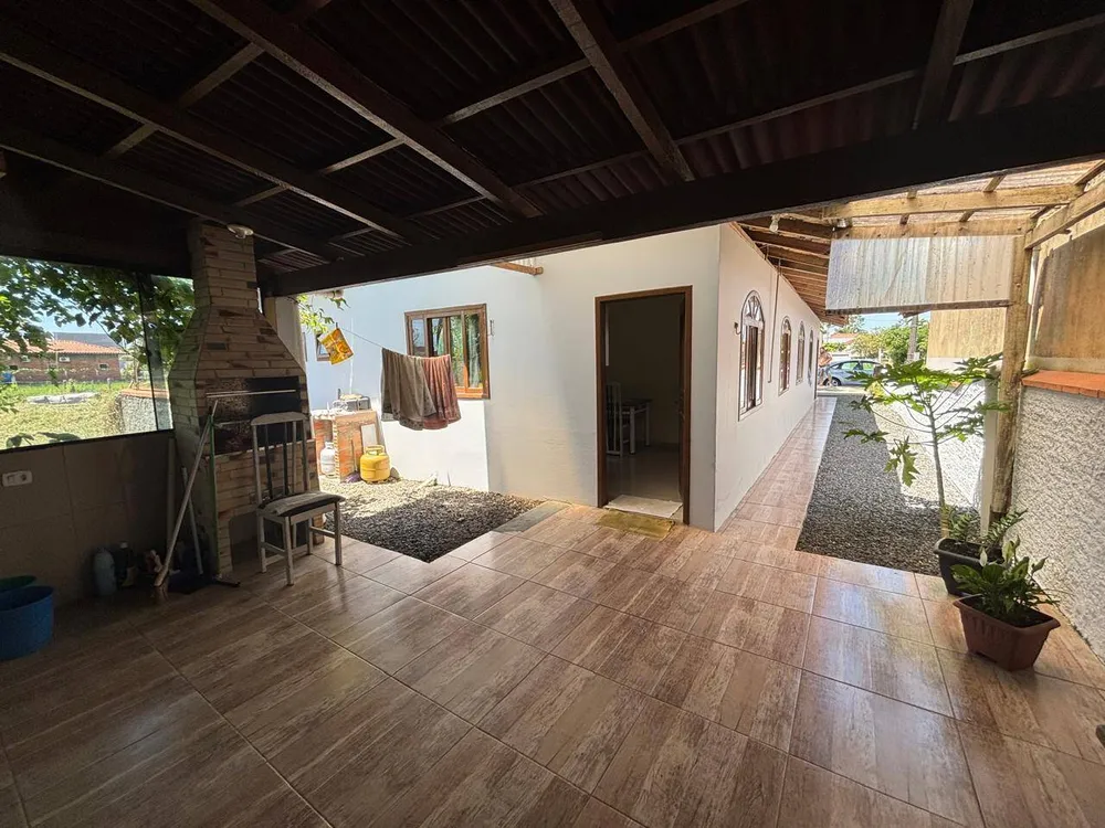 Casa, 5 quartos, 98 m² - Foto 2