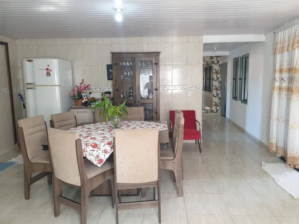 Casa, 5 quartos, 240 m² - Foto 1