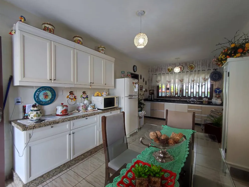 Casa, 3 quartos, 210 m² - Foto 2