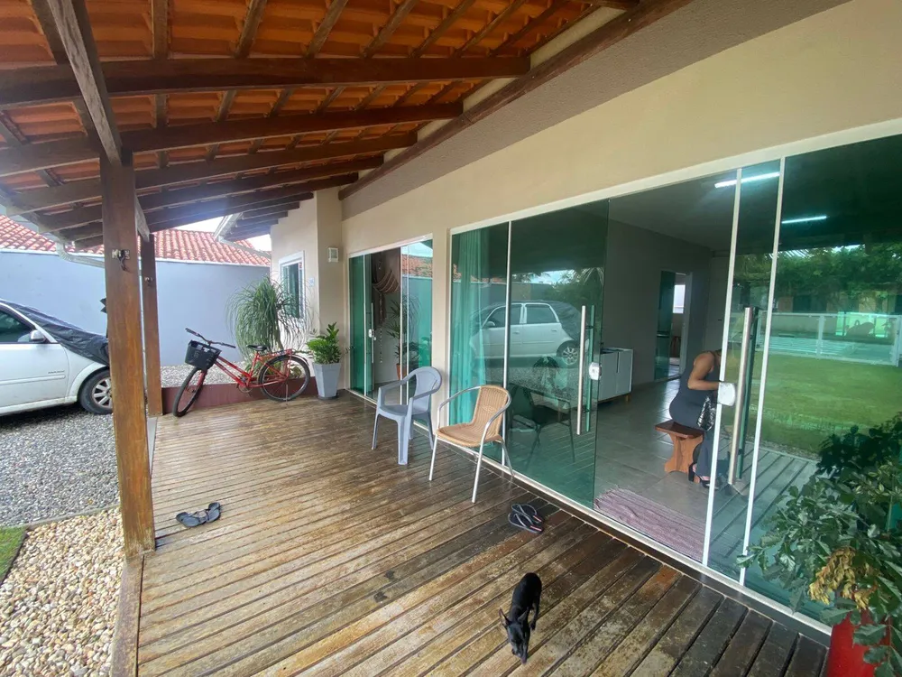 Casa, 3 quartos, 216 m² - Foto 1