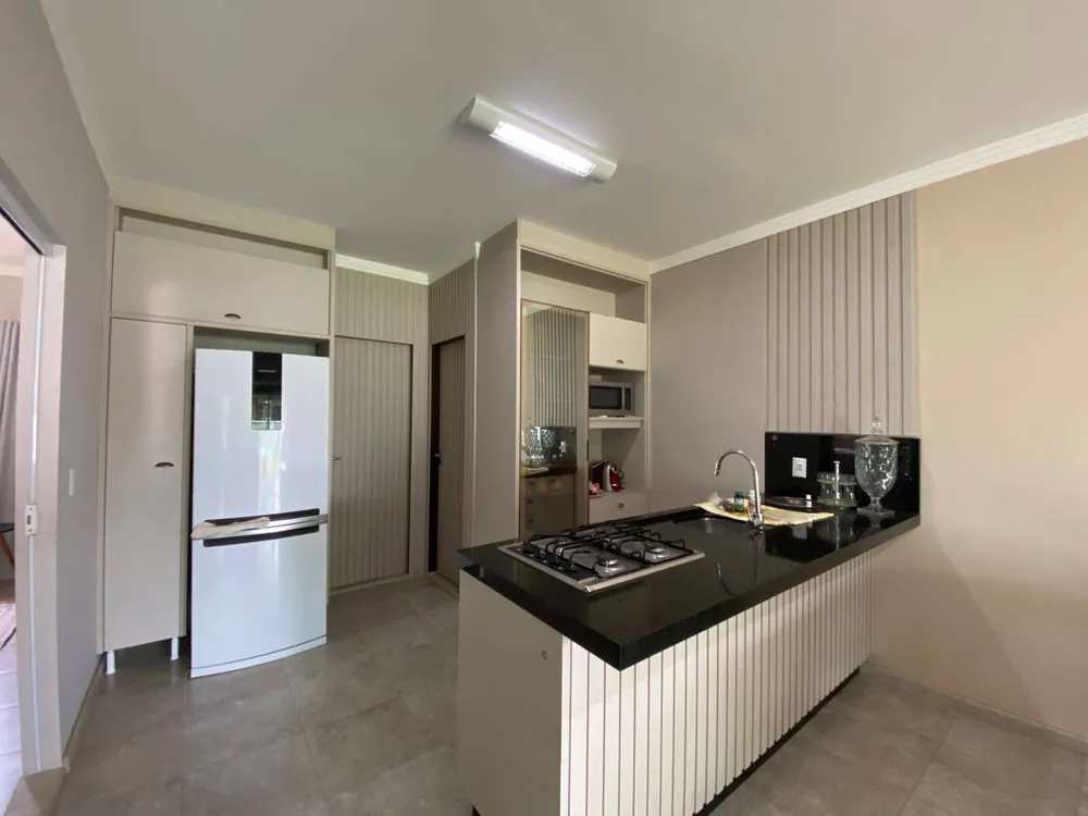 Casa, 3 quartos, 216 m² - Foto 3
