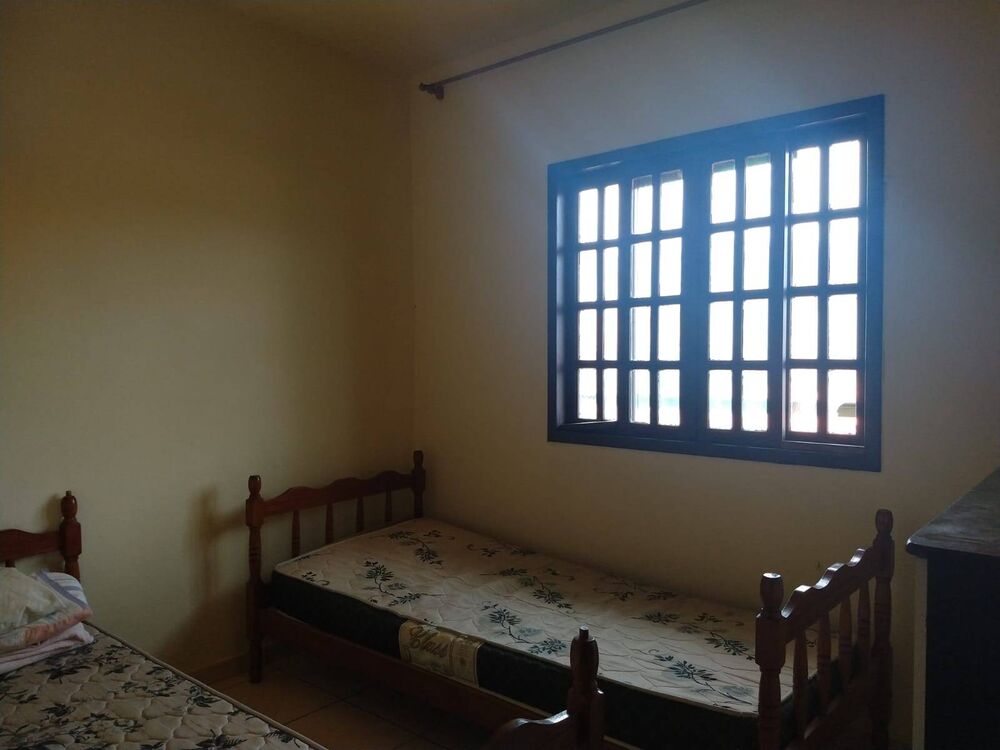 Casa, 5 quartos, 198 m² - Foto 1