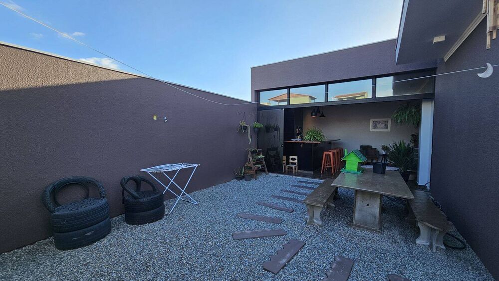 Casa, 3 quartos, 328 m² - Foto 1