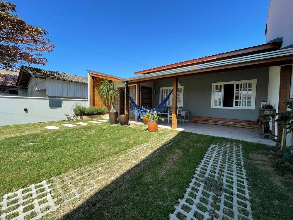 Casa à venda com 3 quartos, 177m² - Foto 2