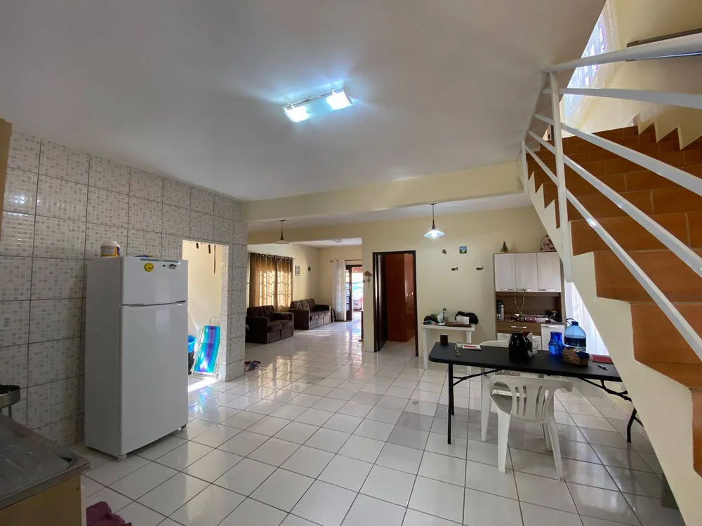 Casa, 4 quartos, 192 m² - Foto 3