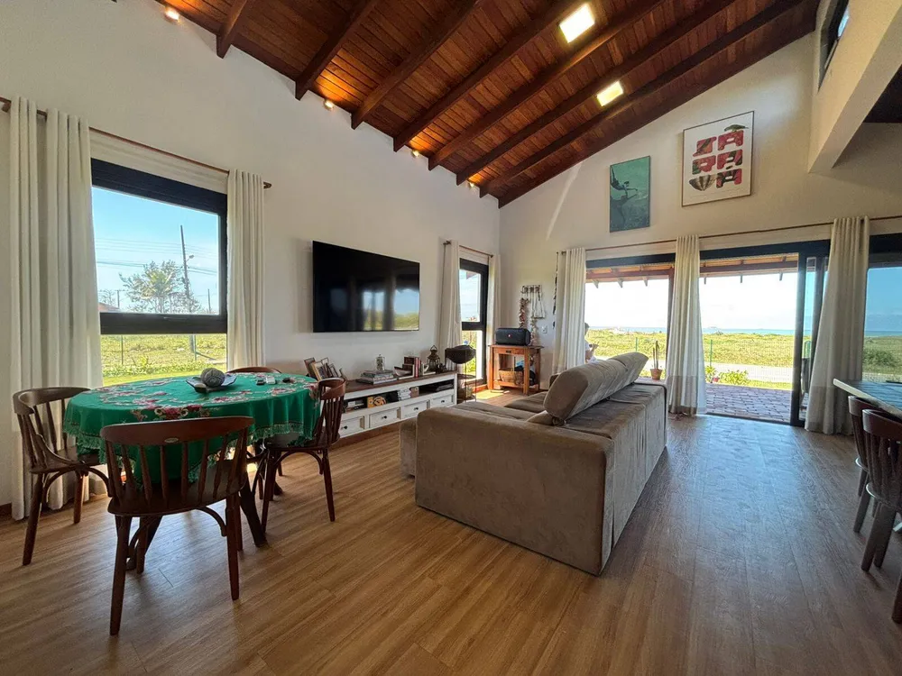 Casa, 3 quartos, 136 m² - Foto 2