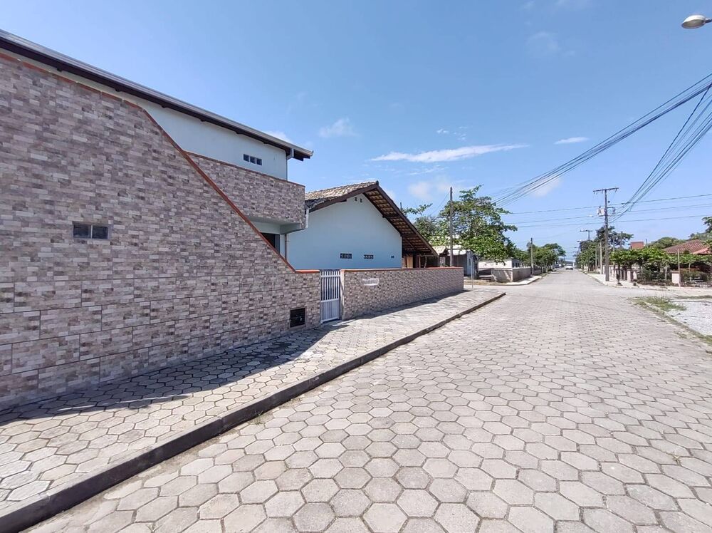 Casa à venda com 4 quartos, 225m² - Foto 4