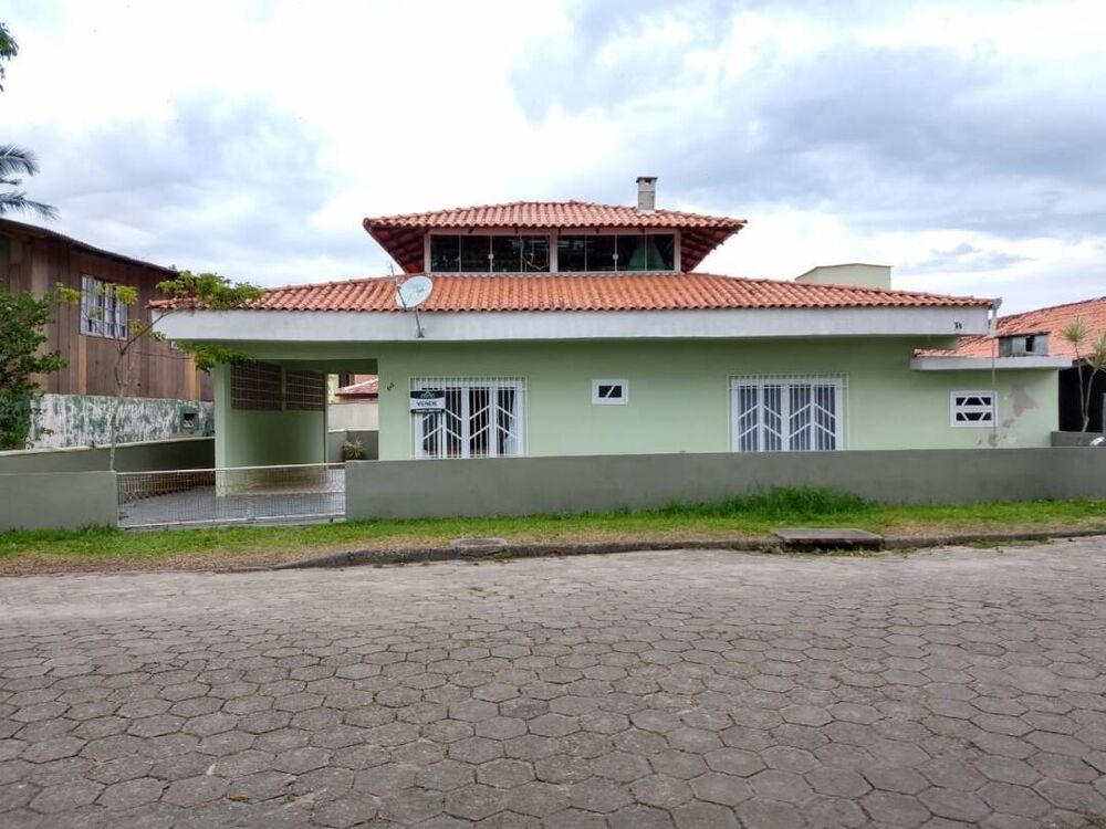 Casa à venda com 4 quartos, 96m² - Foto 2