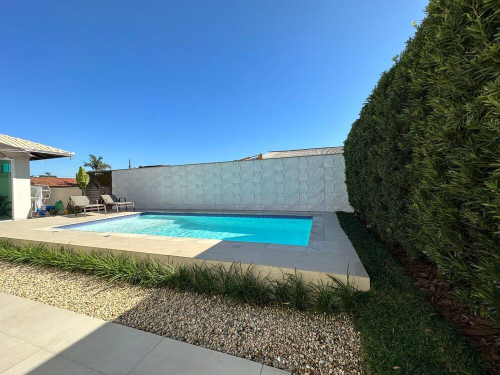 Casa à venda com 3 quartos, 670m² - Foto 1