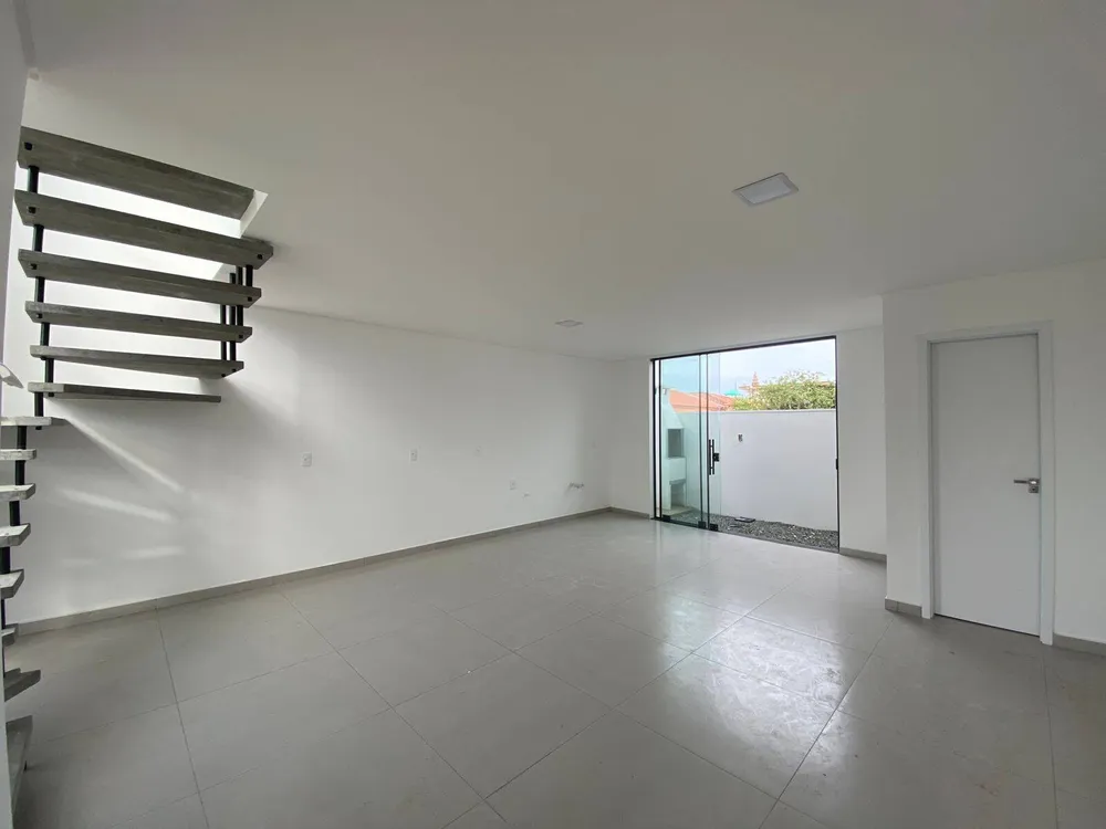 Casa, 3 quartos, 70 m² - Foto 2