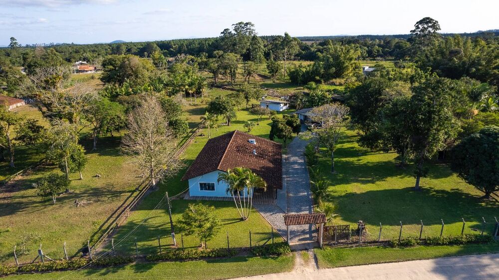 Chácara à venda com 4 quartos, 150m² - Foto 8