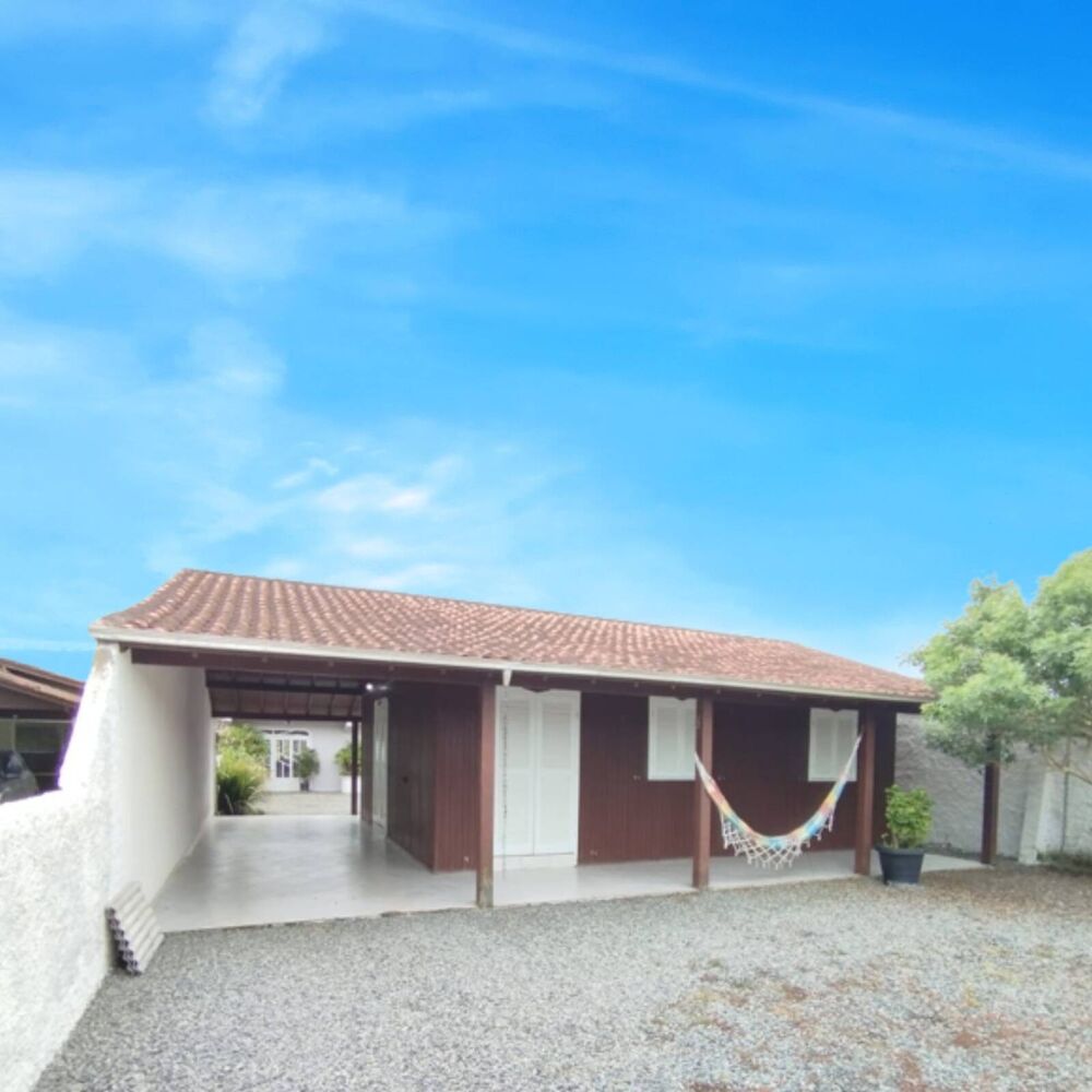 Casa à venda com 3 quartos, 145m² - Foto 2