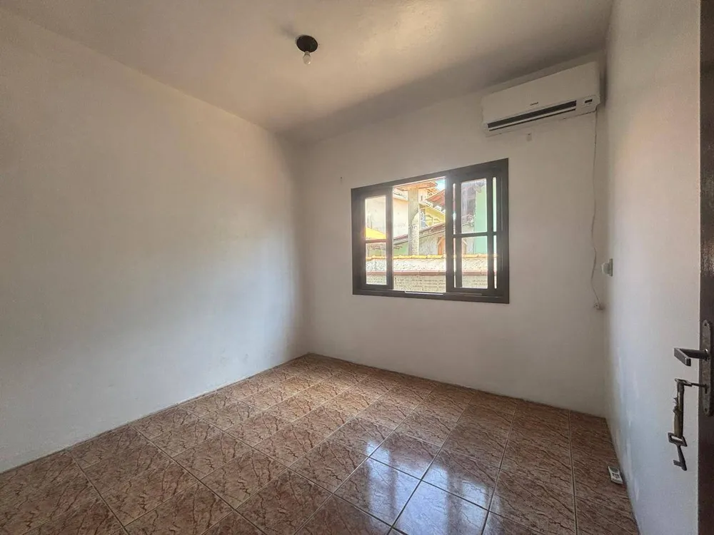 Casa, 5 quartos, 157 m² - Foto 9