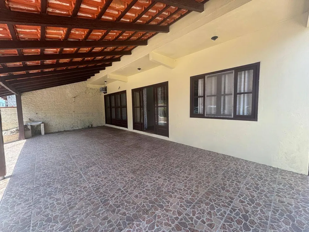 Casa, 5 quartos, 157 m² - Foto 3