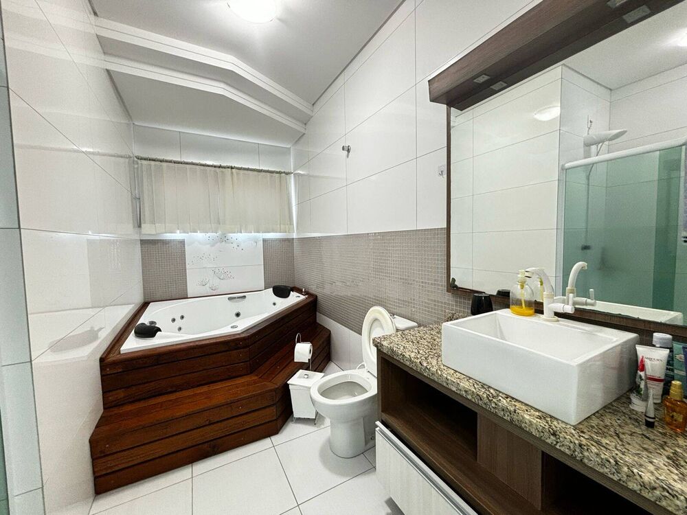 Sobrado, 5 quartos, 330 m² - Foto 4