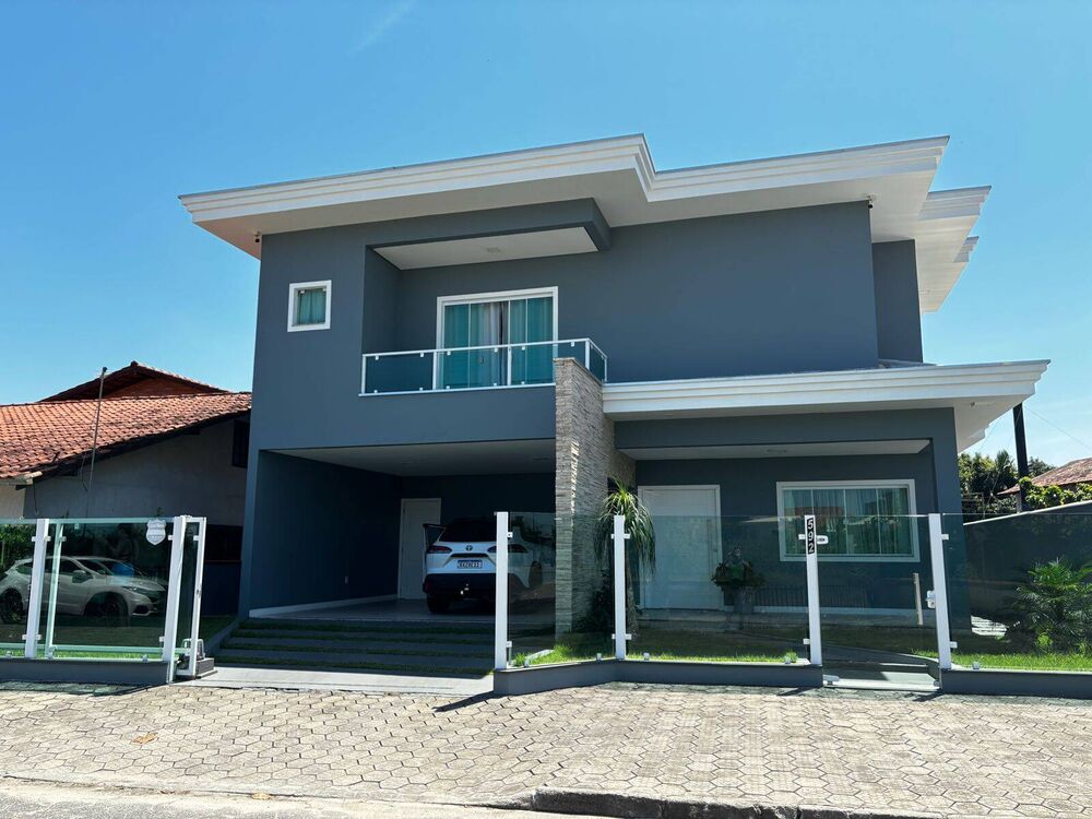 Sobrado, 5 quartos, 330 m² - Foto 1