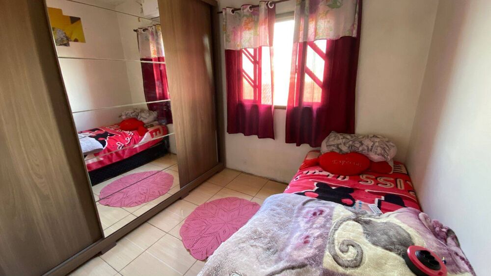 Sobrado à venda com 6 quartos, 200m² - Foto 4