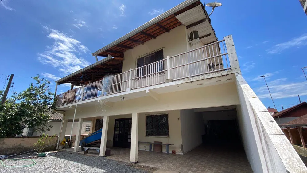 Sobrado, 6 quartos, 200 m² - Foto 2