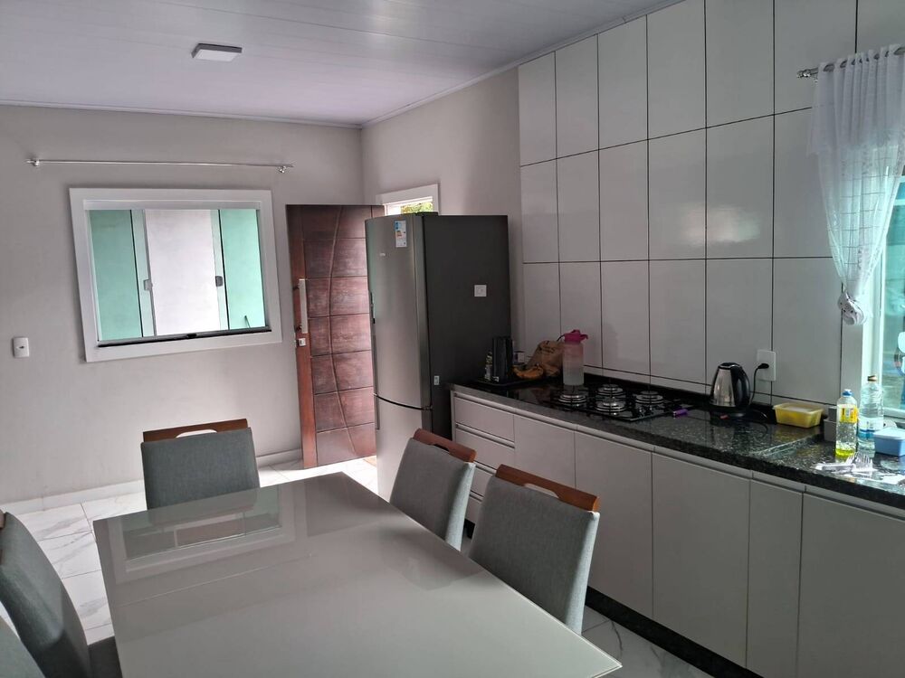 Casa à venda com 2 quartos, 114m² - Foto 2