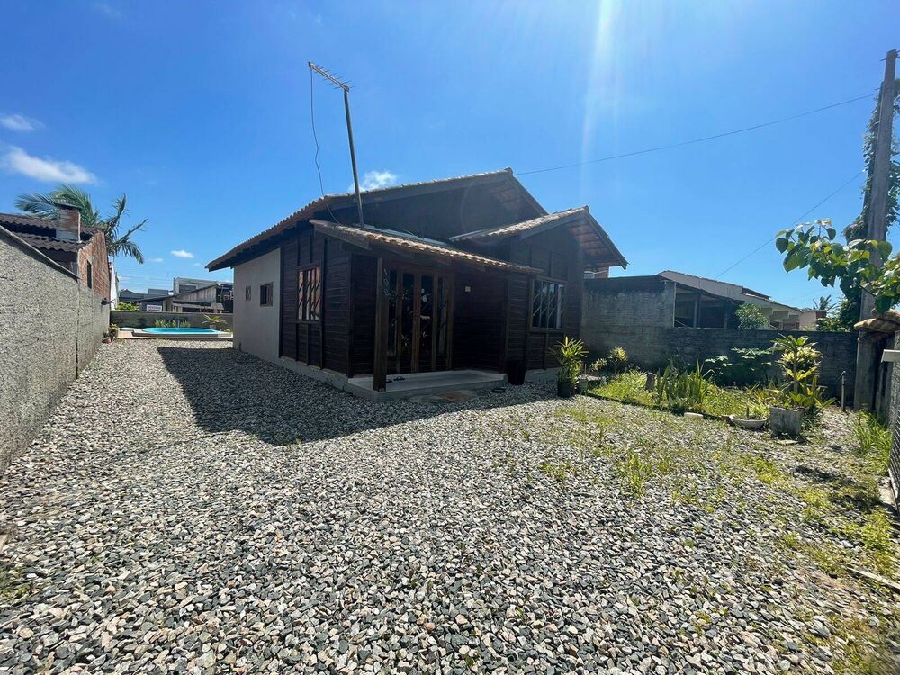 Casa à venda com 3 quartos, 110m² - Foto 2