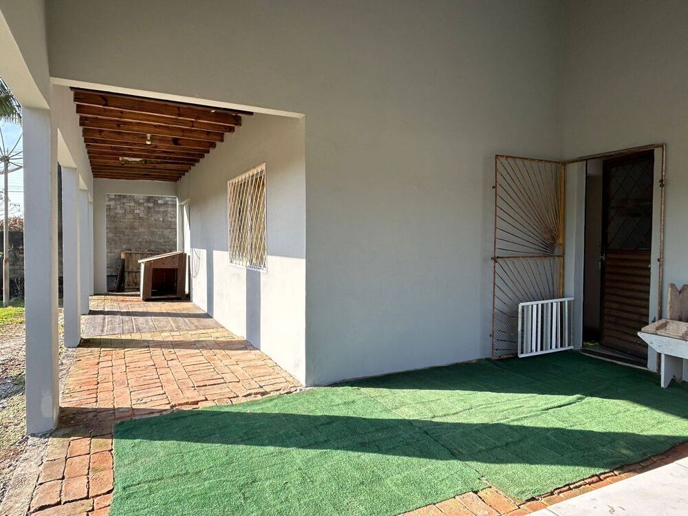 Casa à venda com 3 quartos, 125m² - Foto 1