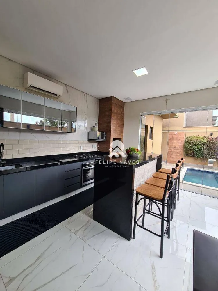 Casa, 3 quartos, 175 m² - Foto 1