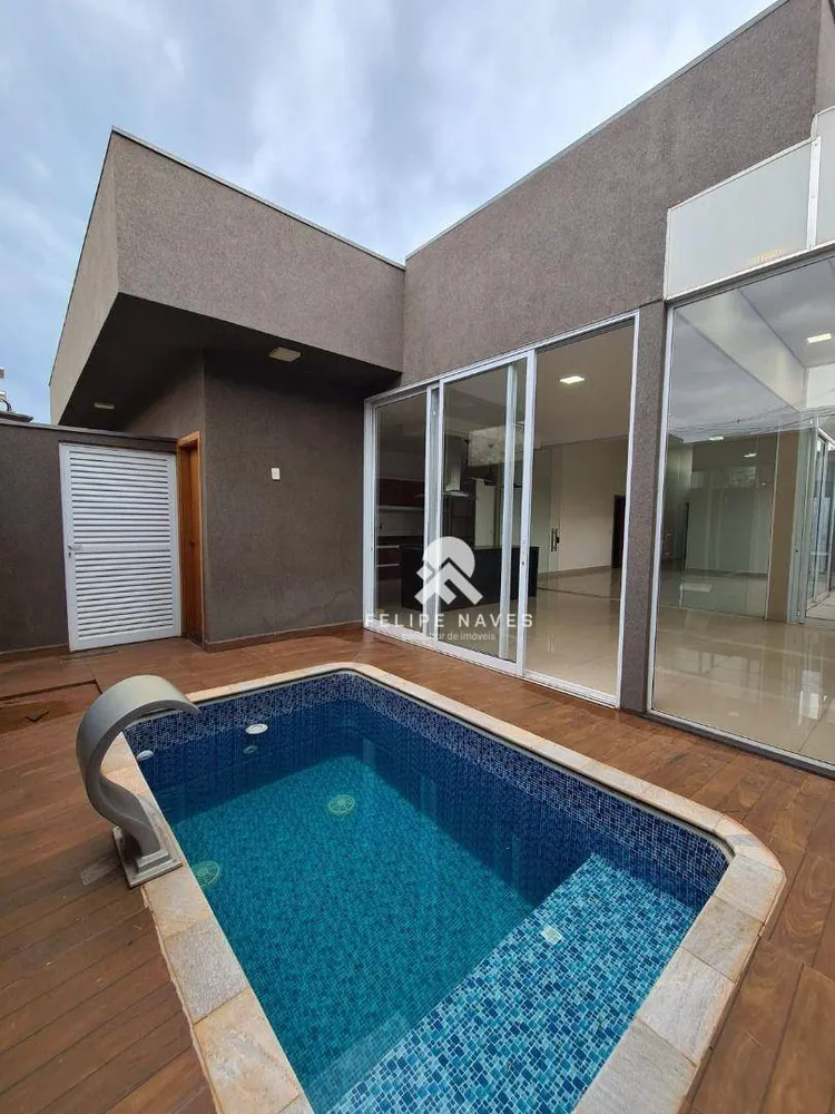 Casa, 3 quartos, 207 m² - Foto 1