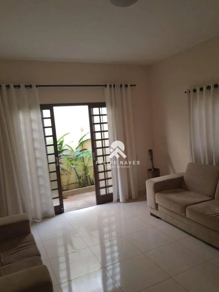 Casa, 3 quartos, 161 m² - Foto 1