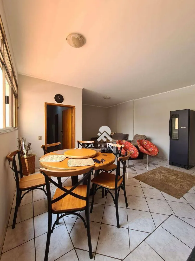 Apartamento, 3 quartos, 202 m² - Foto 1