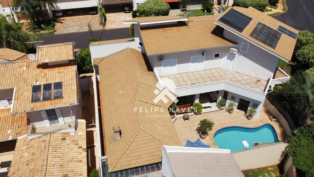 Casa, 4 quartos, 590 m² - Foto 2