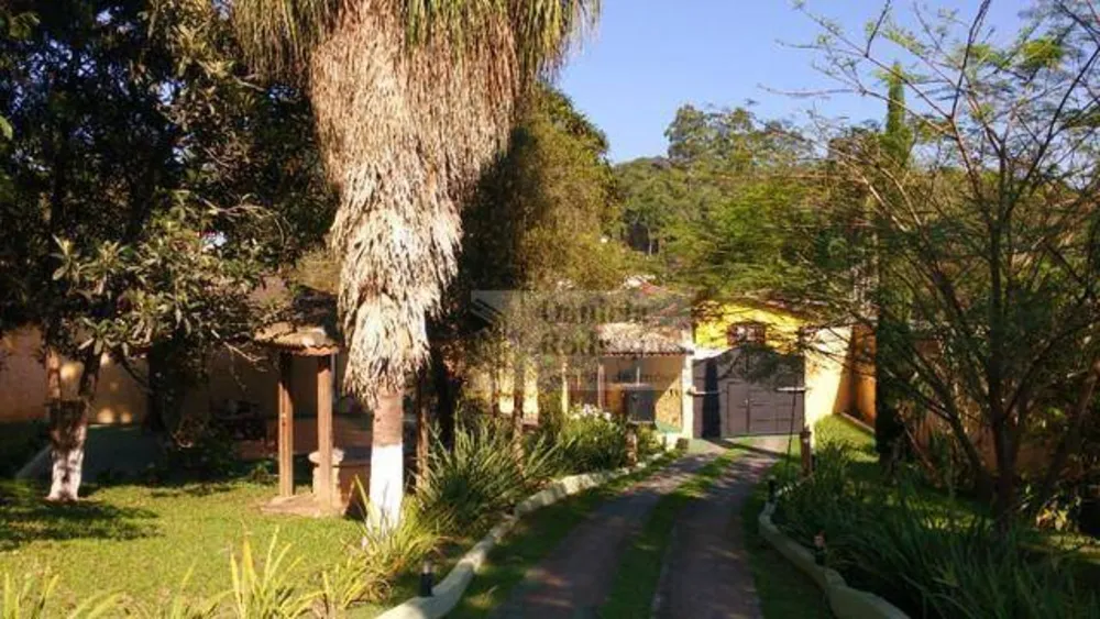 Chácara, 3 quartos, 6000 m² - Foto 1