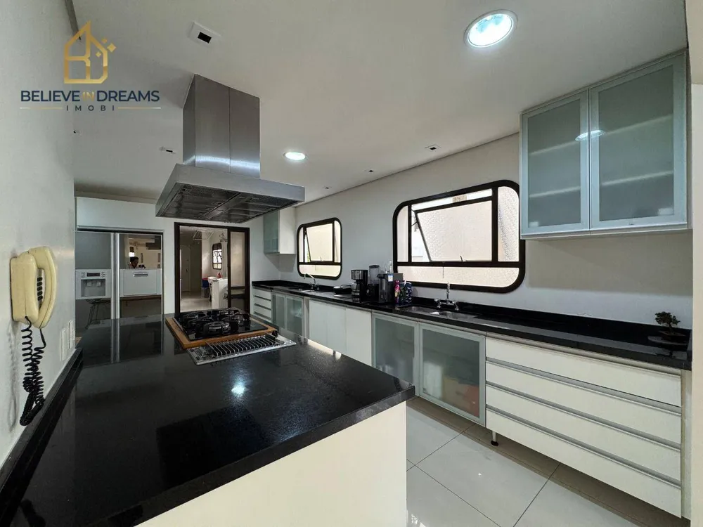 Apartamento, 3 quartos, 297 m² - Foto 2