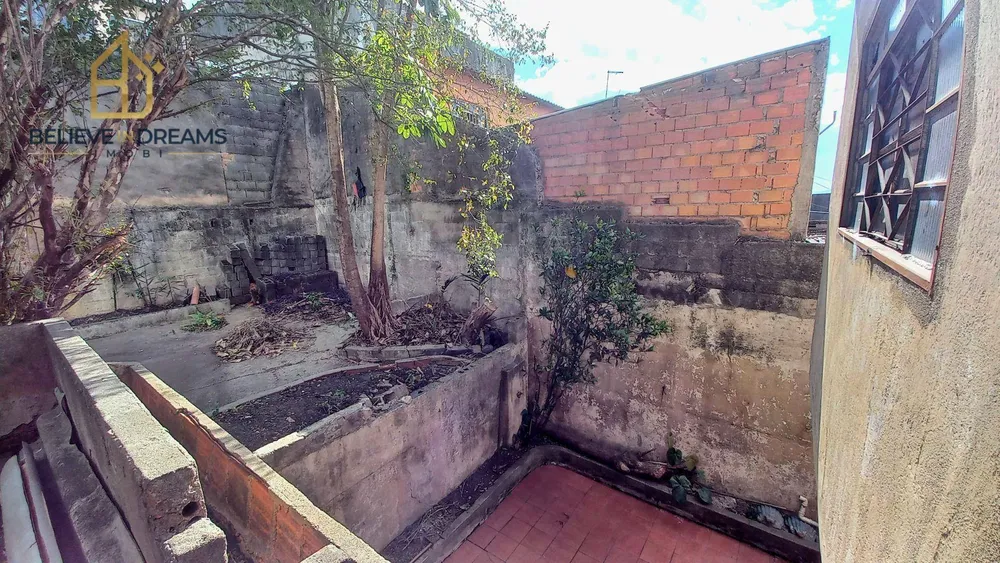 Casa, 2 quartos, 216 m² - Foto 1