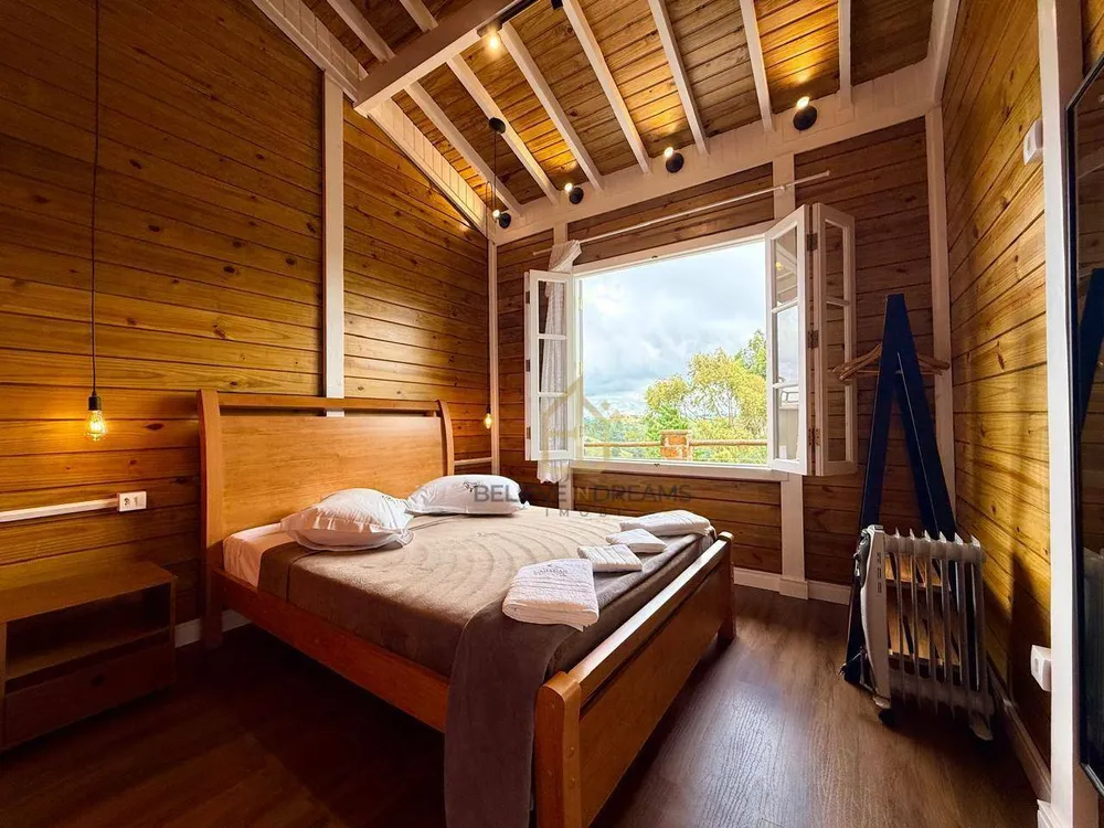 Casa, 4 quartos, 180 m² - Foto 1