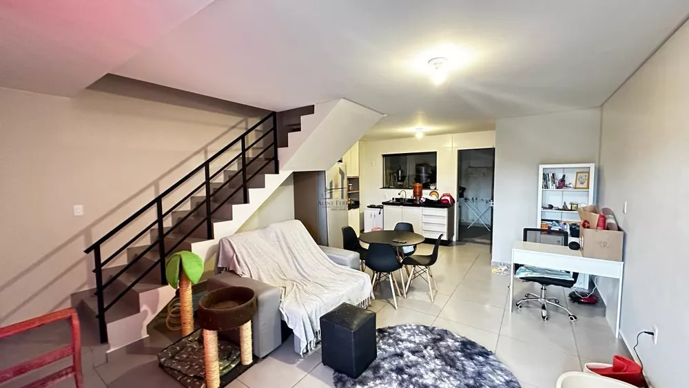 Sobrado à venda com 2 quartos, 90m² - Foto 4