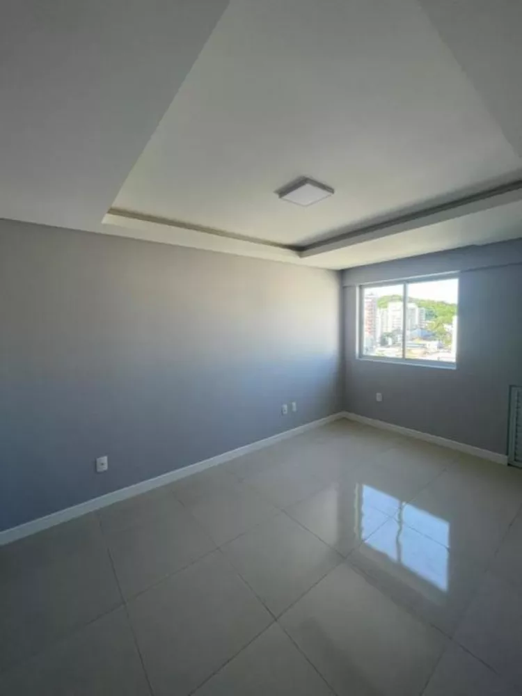 Apartamento à venda com 2 quartos, 68m² - Foto 2