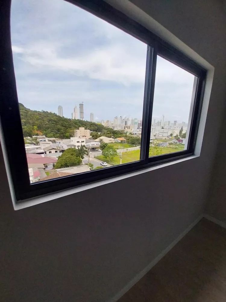 Apartamento à venda com 2 quartos, 73m² - Foto 20