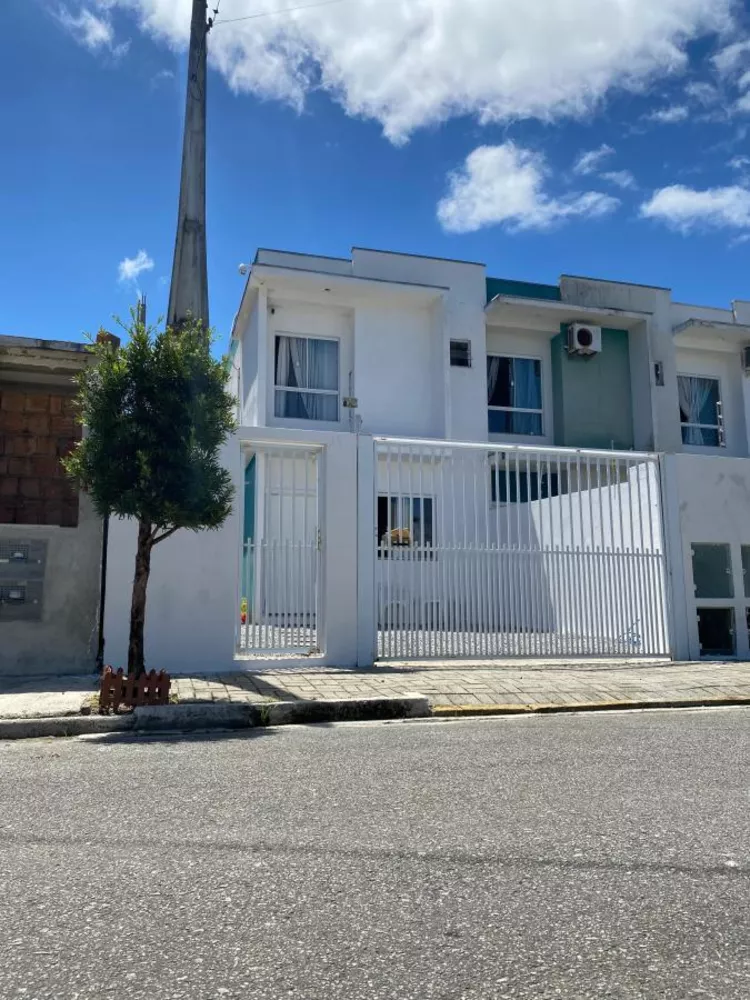 Sobrado à venda com 2 quartos, 120m² - Foto 4