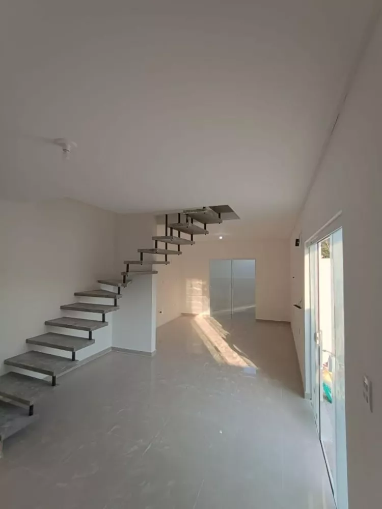 Sobrado à venda com 2 quartos, 103m² - Foto 4