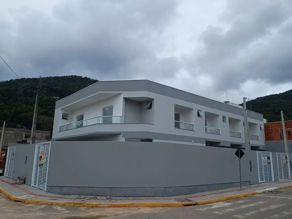 Sobrado à venda com 2 quartos, 103m² - Foto 1